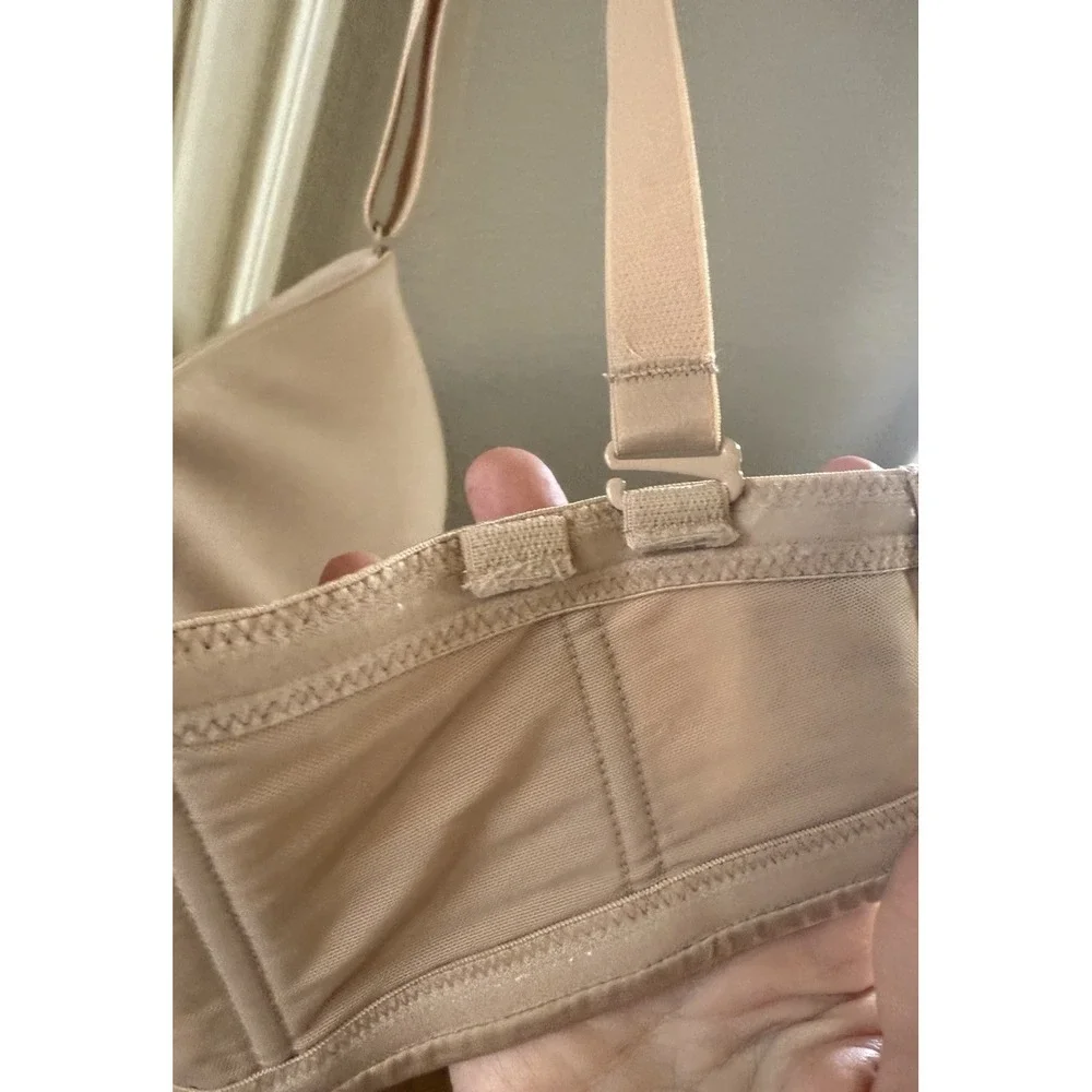 Curvy Couture Intimates Nude Strapless Convertible Bra Multiple‎ Ways 42DDD